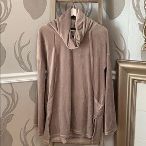 Velvet feel bell sleeved turtleneck